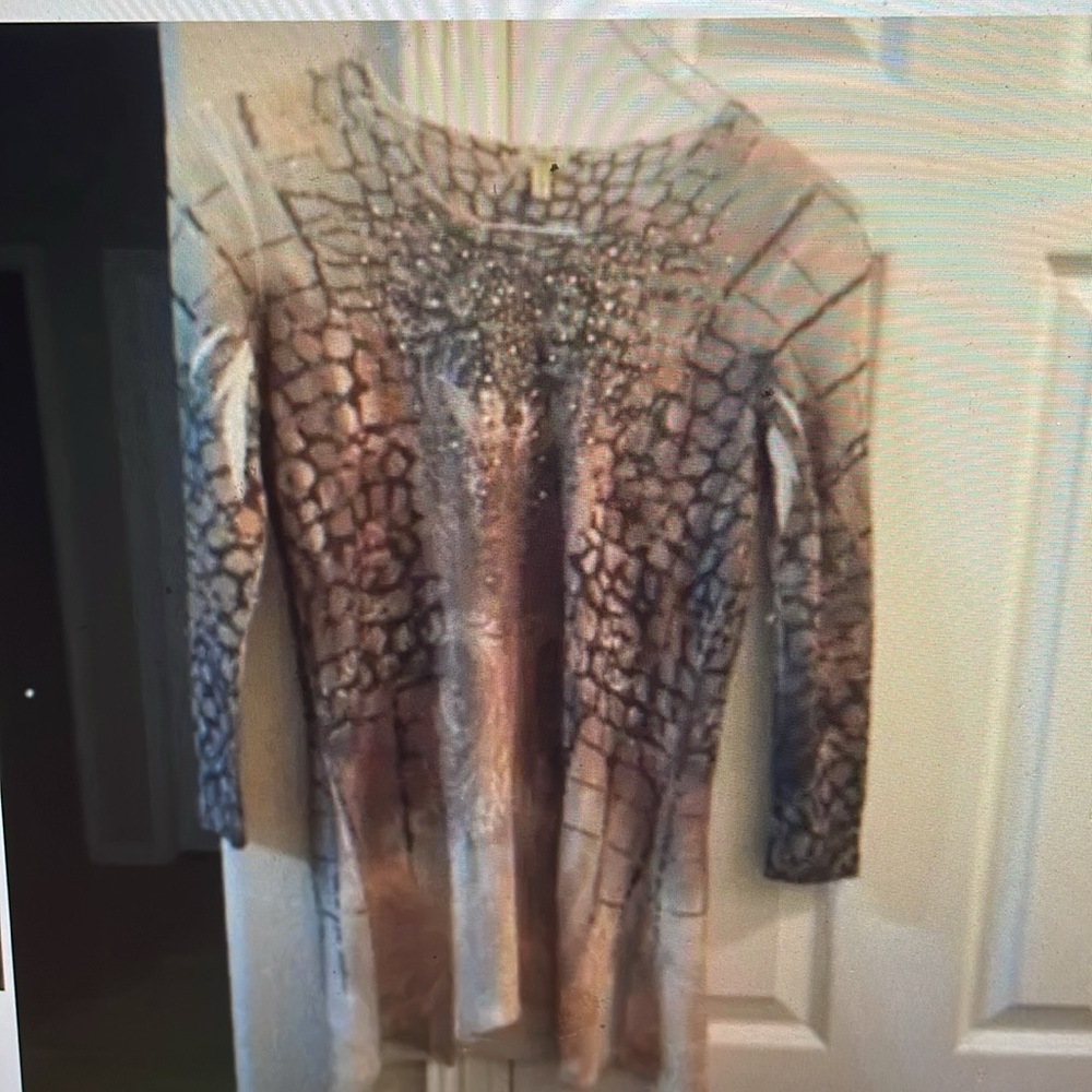 Reba embellished 3/4 sleeve top S